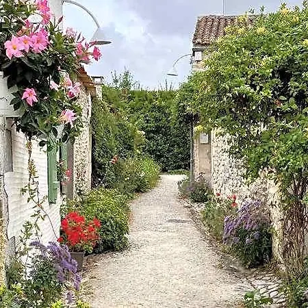 Charming In The Heart Of La Palmyre